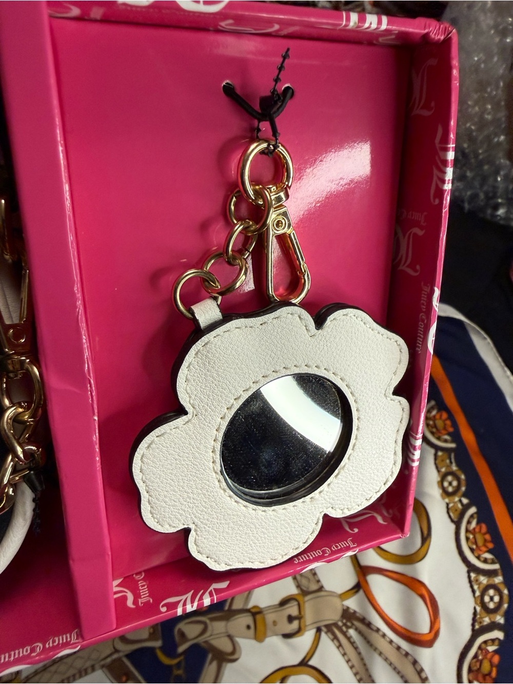 Juicy Couture Black Floral Wristlet with Black Flower mirror NWT - Picture 8 of 8